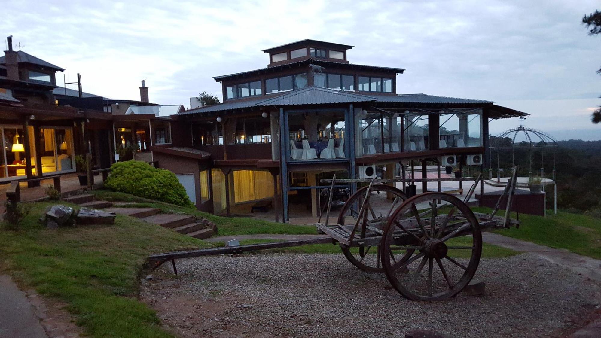 Las Cumbres Hotel Punta Ballena Exterior photo